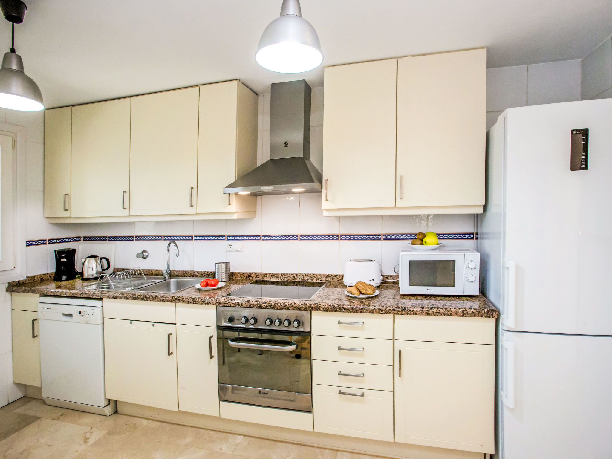 Luxe appartement aan de golfbaan, 550 meter van het strand - foto 14