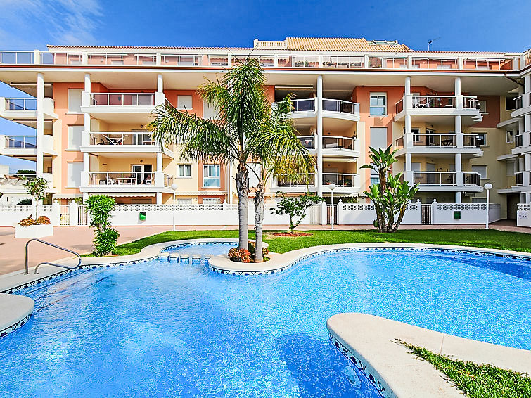 "Estrella del Mar", appartement 3-kamers op de 2e verdieping, op het noordwesten gelegen. Ruim, zeer comfortabel en modern ingericht: woon-/eetkamer met Sat-TV en internationale TV-zenders (Flatscreen..