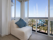Luxe studio aan de Costa Blanca: modern comfort in hartje Dénia - thumbnail 2