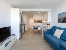 Luxe studio aan de Costa Blanca: modern comfort in hartje Dénia - thumbnail 4
