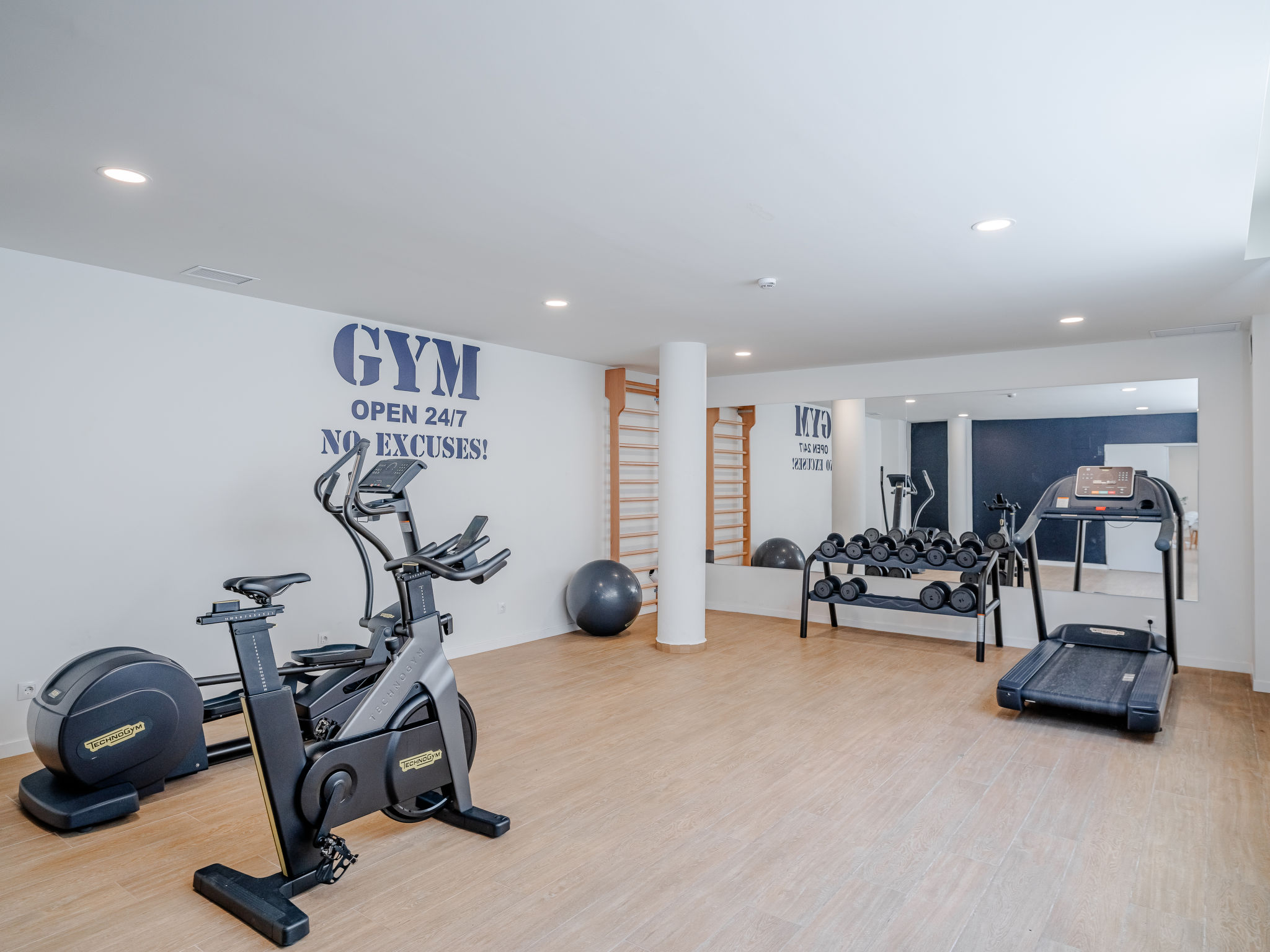 Photo of Marina Real III