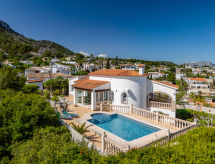Ruime vrijstaande villa met privézwembad en tuin nabij Dénia - thumbnail 1