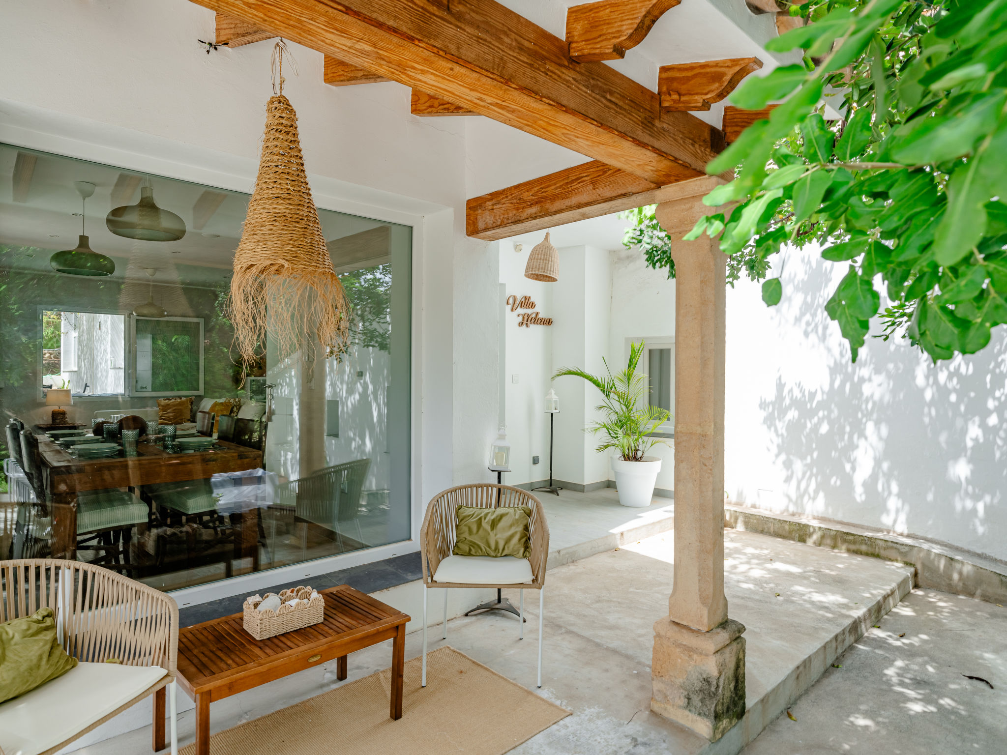 Villa Helena - Draußen