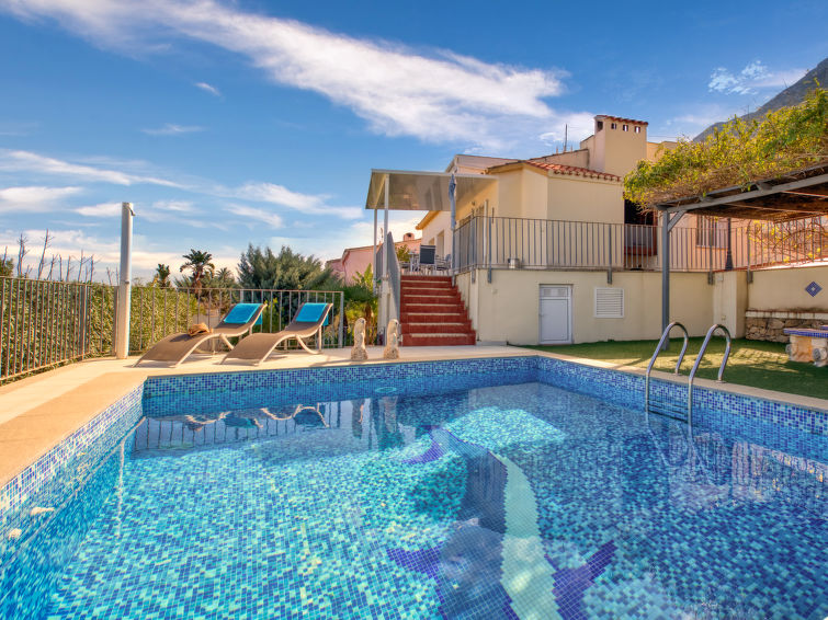 Ferie hjem Karalieva