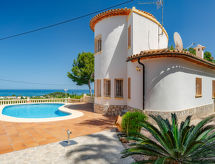 Villa Rosa: Ruime vrijstaande villa met privézwembad nabij strand Dénia - thumbnail 2