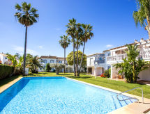 Zonnig appartement nabij strand Dénia met zwembad en tuin - thumbnail 6