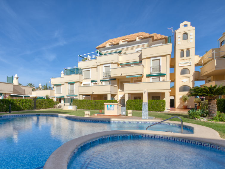 Aan zee: Comfortabel appartement Medina Sol I in Dénia in Denia