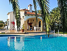 Vrijstaande villa met privézwembad op 250 meter van het strand in Dénia - thumbnail 1