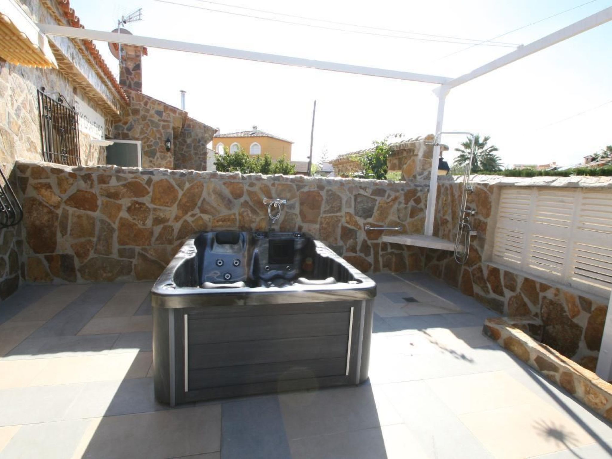 Villa Casper-Image-tags.info