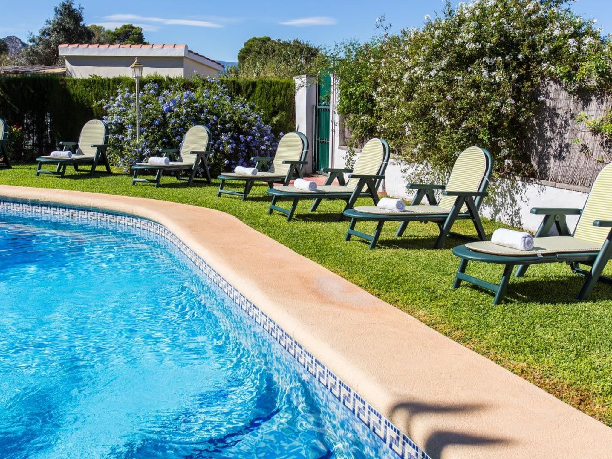 Haus mit privatem Pool, Garten und privatem Parkplatz-Binnen