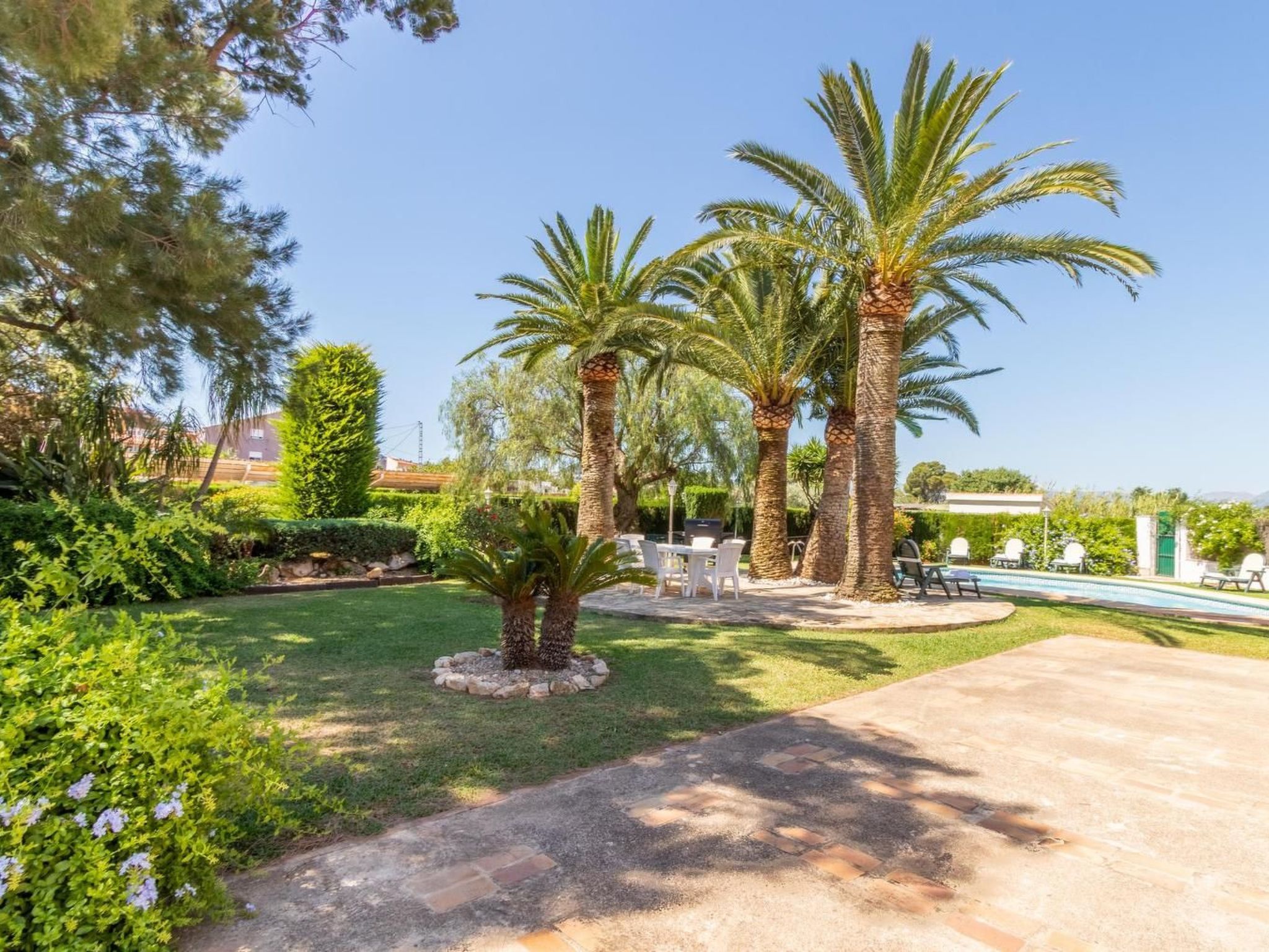 Haus mit privatem Pool, Garten und privatem Parkplatz-Binnen