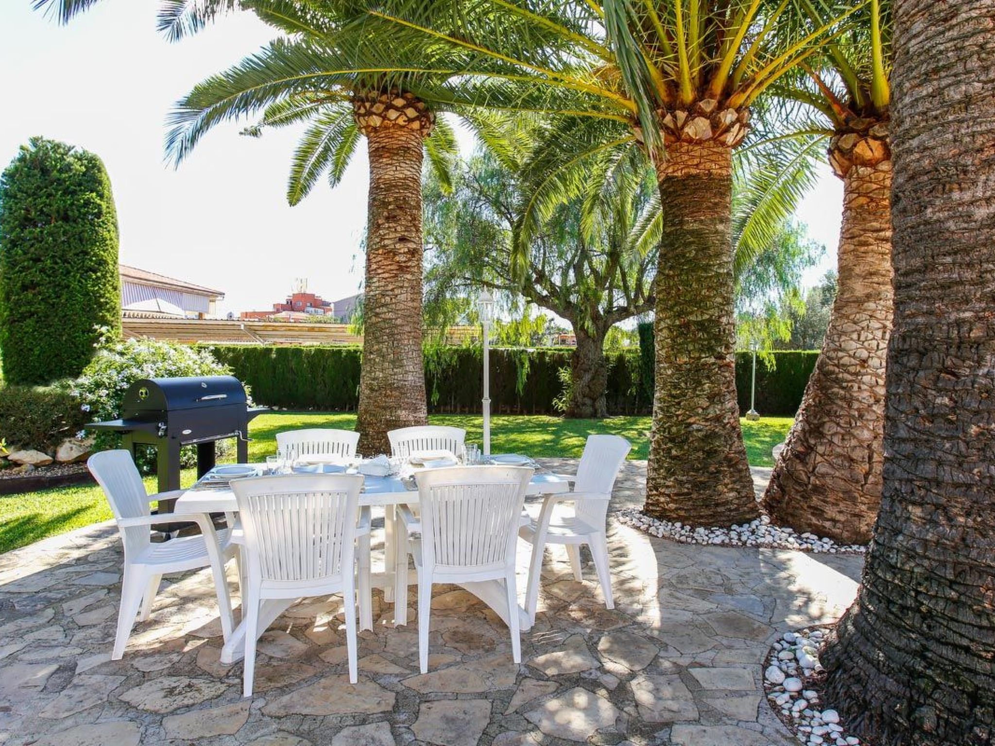 Haus mit privatem Pool, Garten und privatem Parkplatz-Binnen