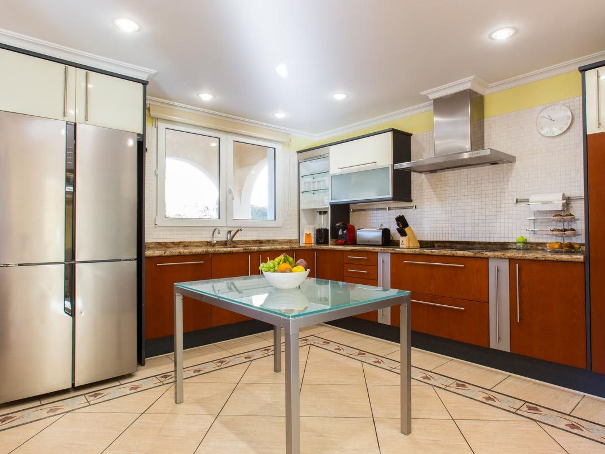 Haus mit privatem Pool, Garten und privatem Parkplatz-Binnen