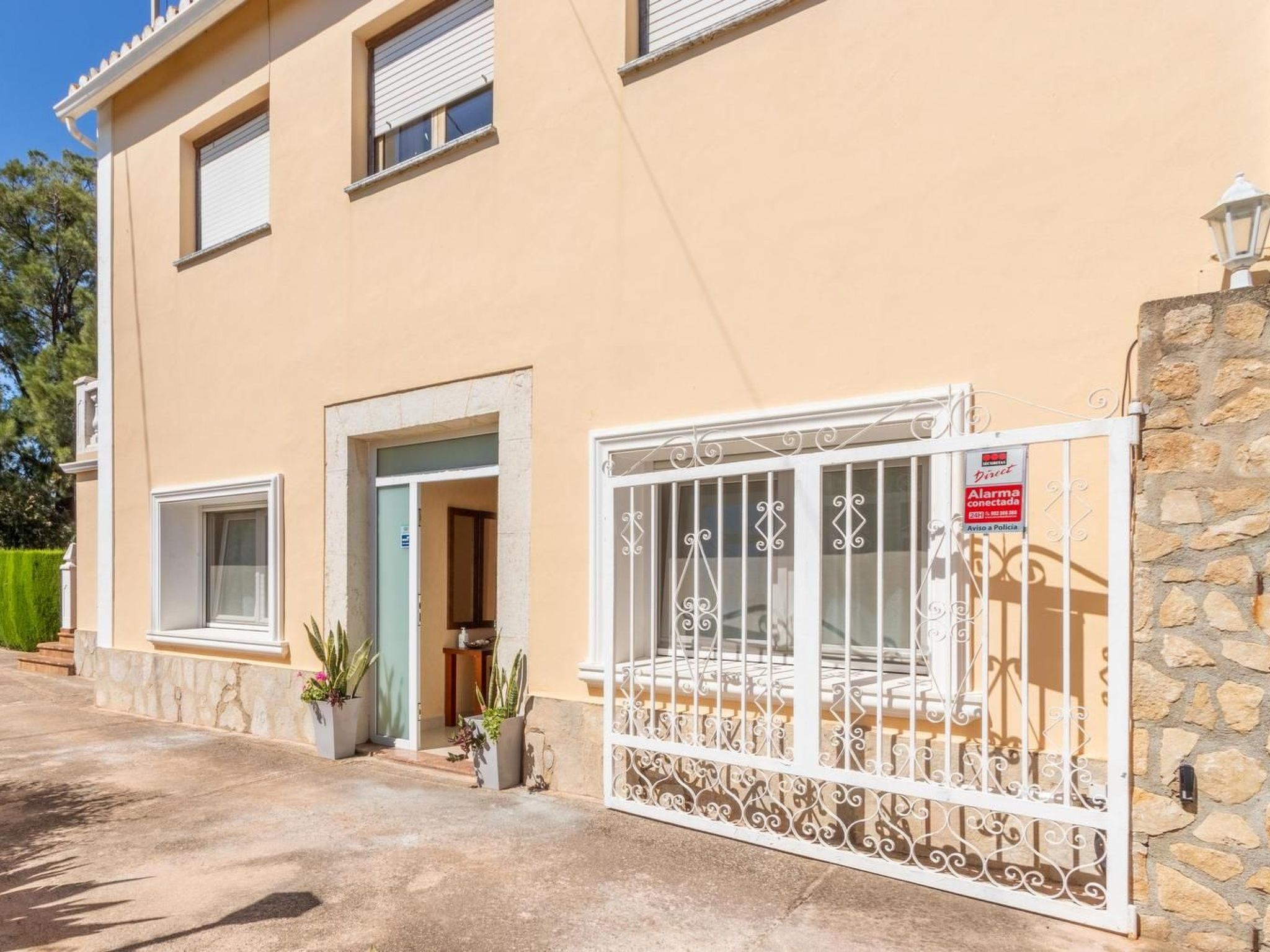 Haus mit privatem Pool, Garten und privatem Parkplatz-Binnen