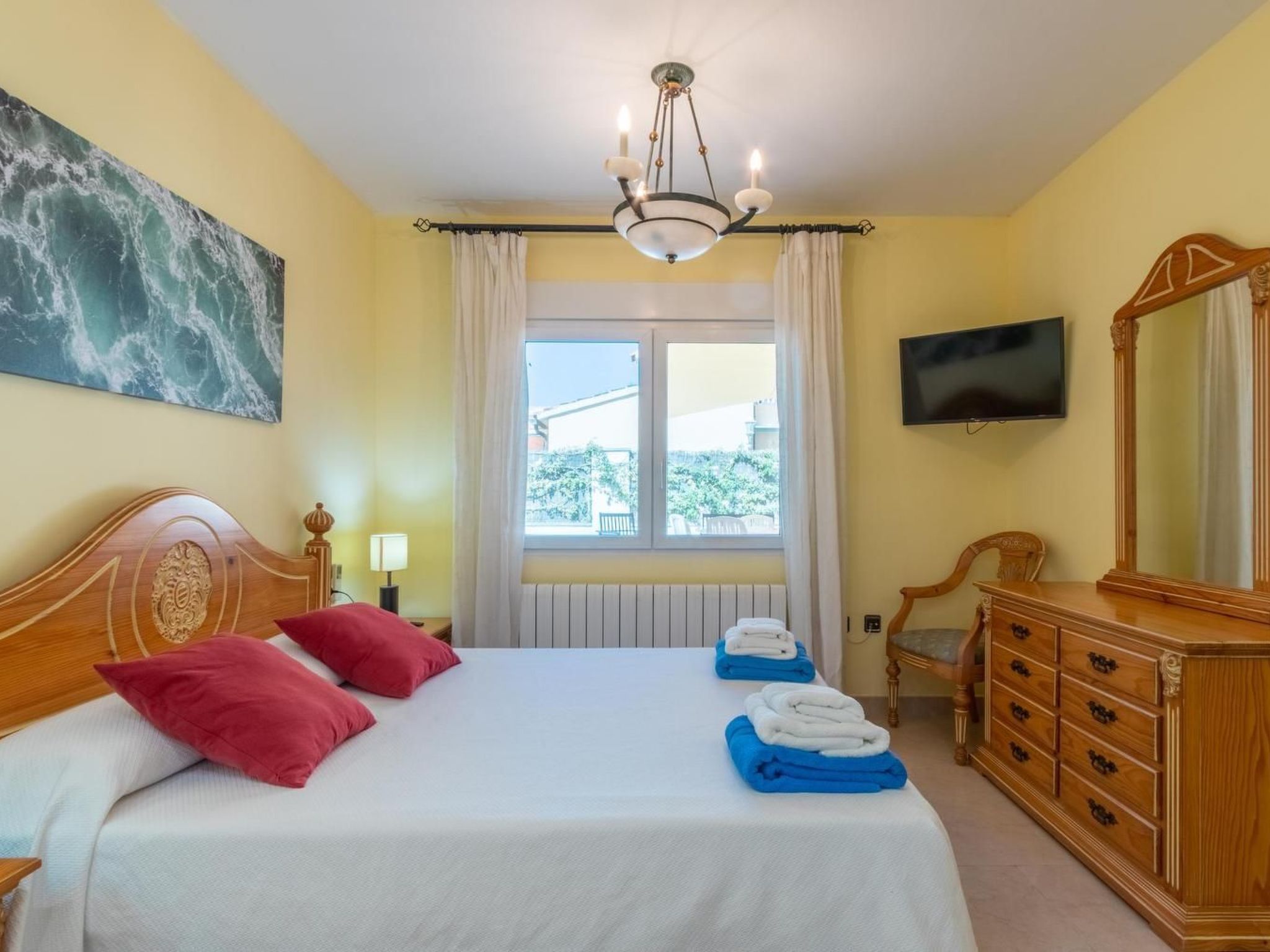 Haus mit privatem Pool, Garten und privatem Parkplatz-Binnen