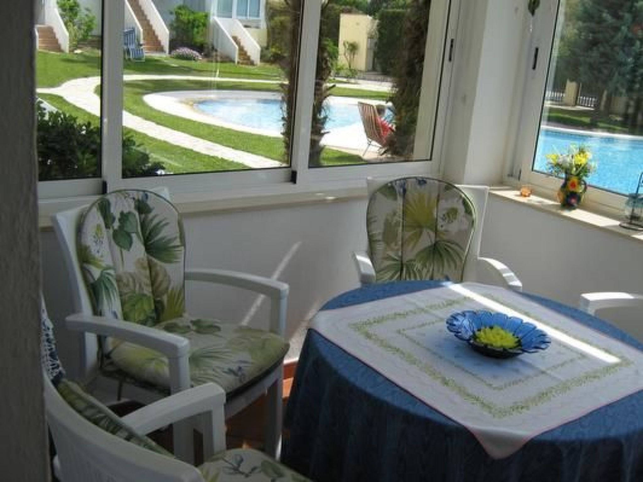 Wohnung mit Pool, Garten, Terrasse in Strandnähe-Image-tags.info