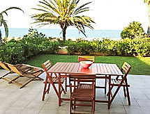 Zeezicht en direct aan zee: Modern appartement in Dénia - thumbnail 3