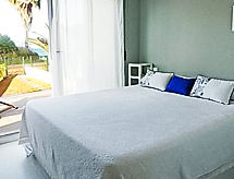Zeezicht en direct aan zee: Modern appartement in Dénia - thumbnail 5