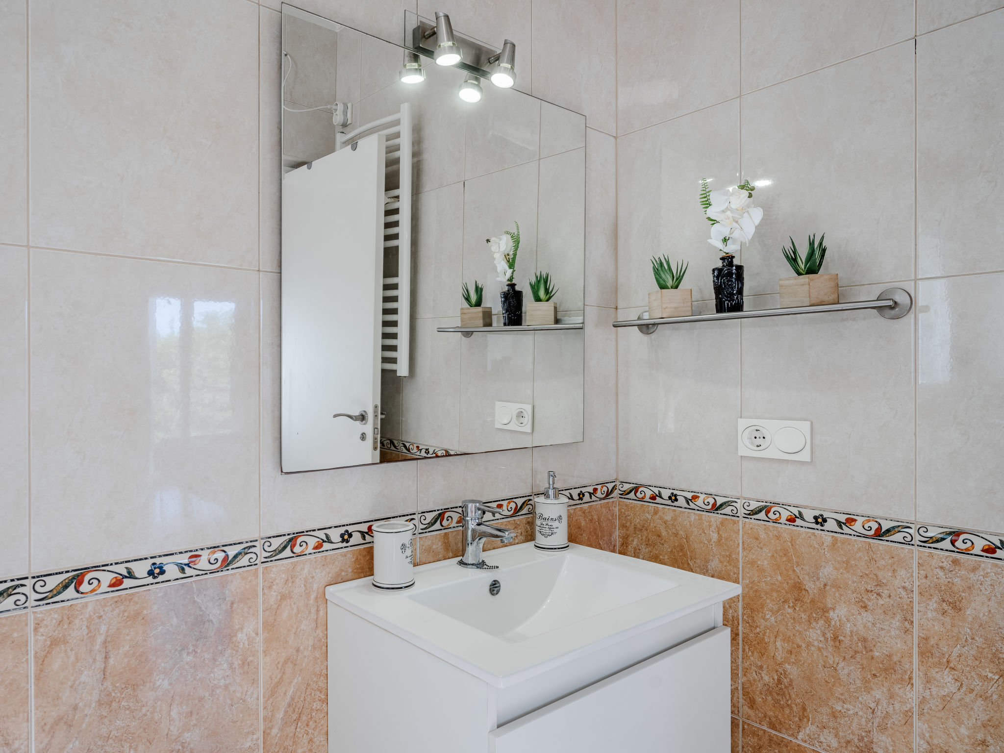 El Vergel Chil-Dedans