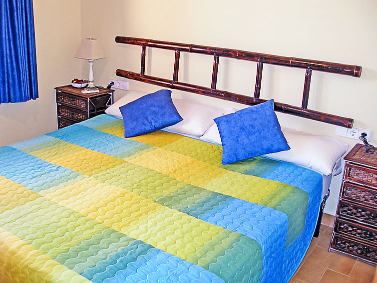 Search and Stay destination Beniarbeig, VC - Spain from AU$ 569. Villa Corona