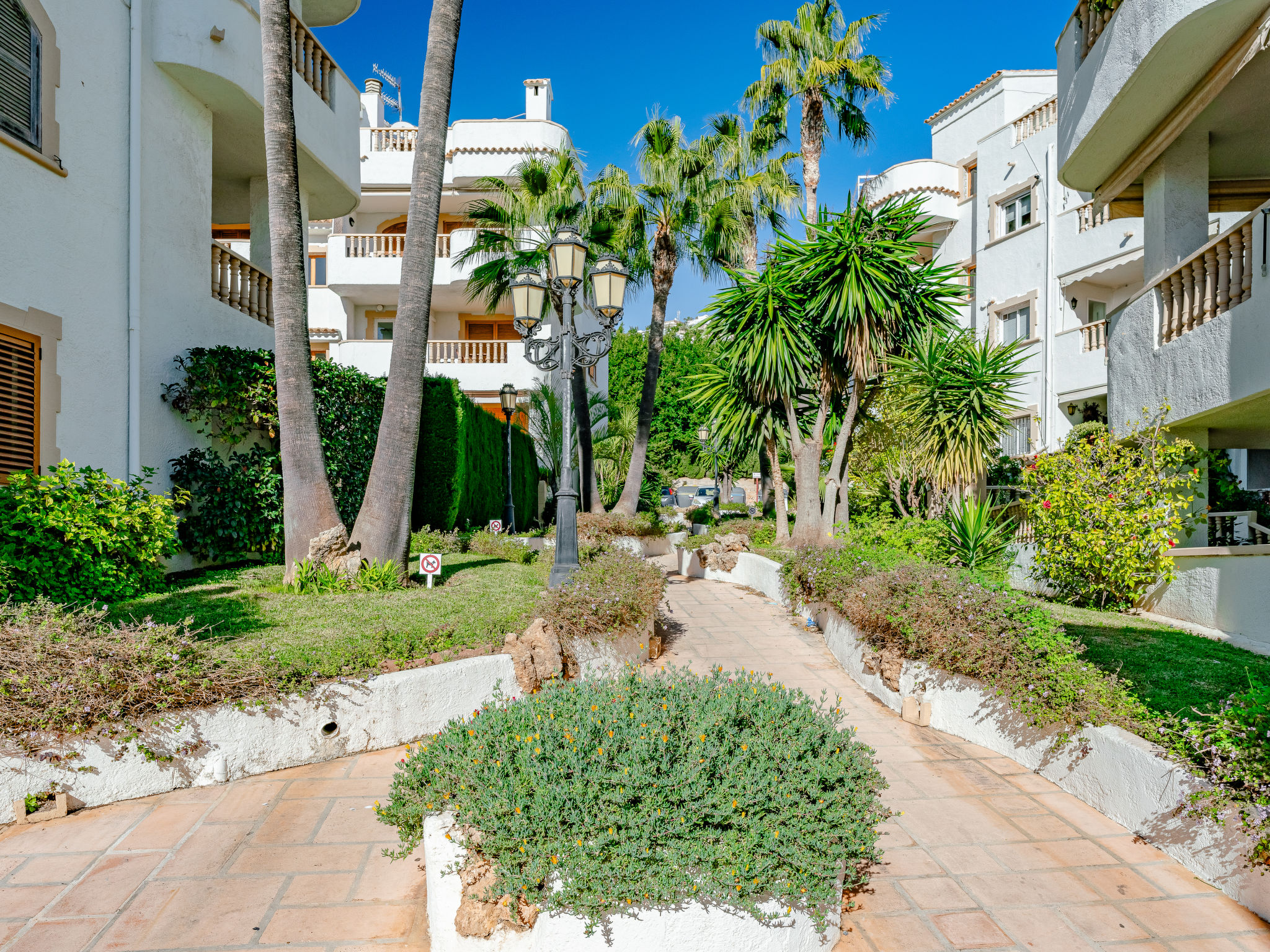 Xabia Port Plus-Outside
