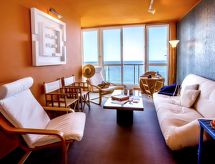 Aan zee: Ruim appartement met zee- en bergzicht in Jávea - thumbnail 2