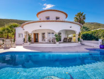 Luxe vrijstaande villa met privézwembad nabij golfbaan en strand in Jávea - thumbnail 1