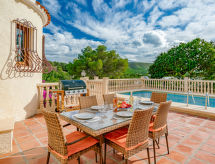 Zonnig vrijstaand vakantiehuis met privézwembad aan de golfbaan in Jávea - thumbnail 2