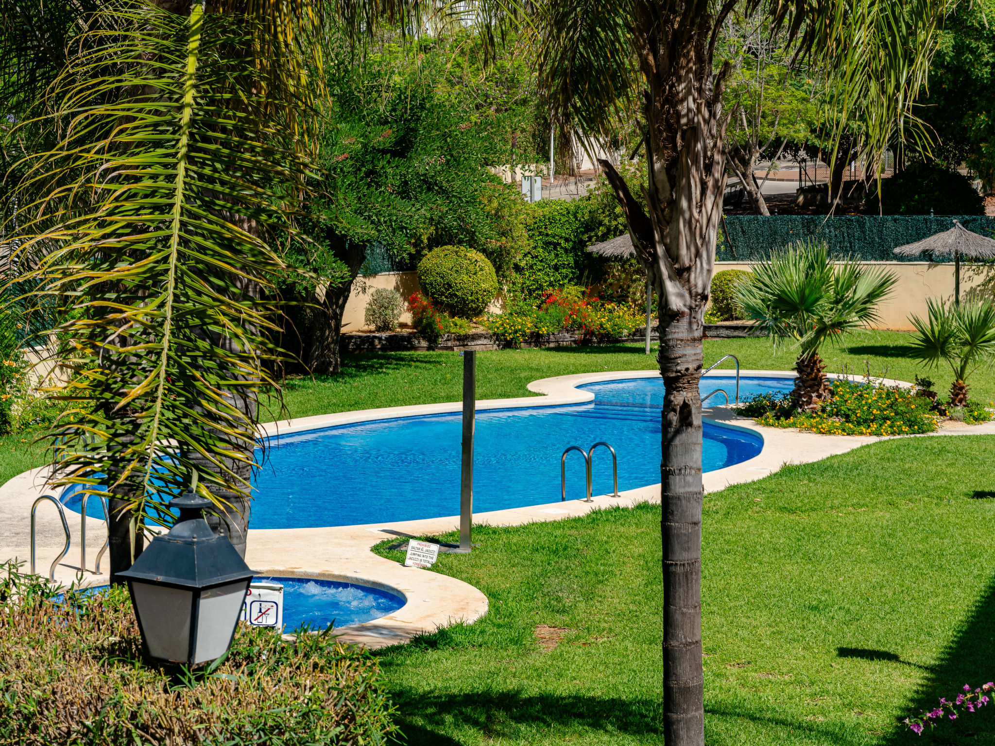 Jardines del Rio - Outside