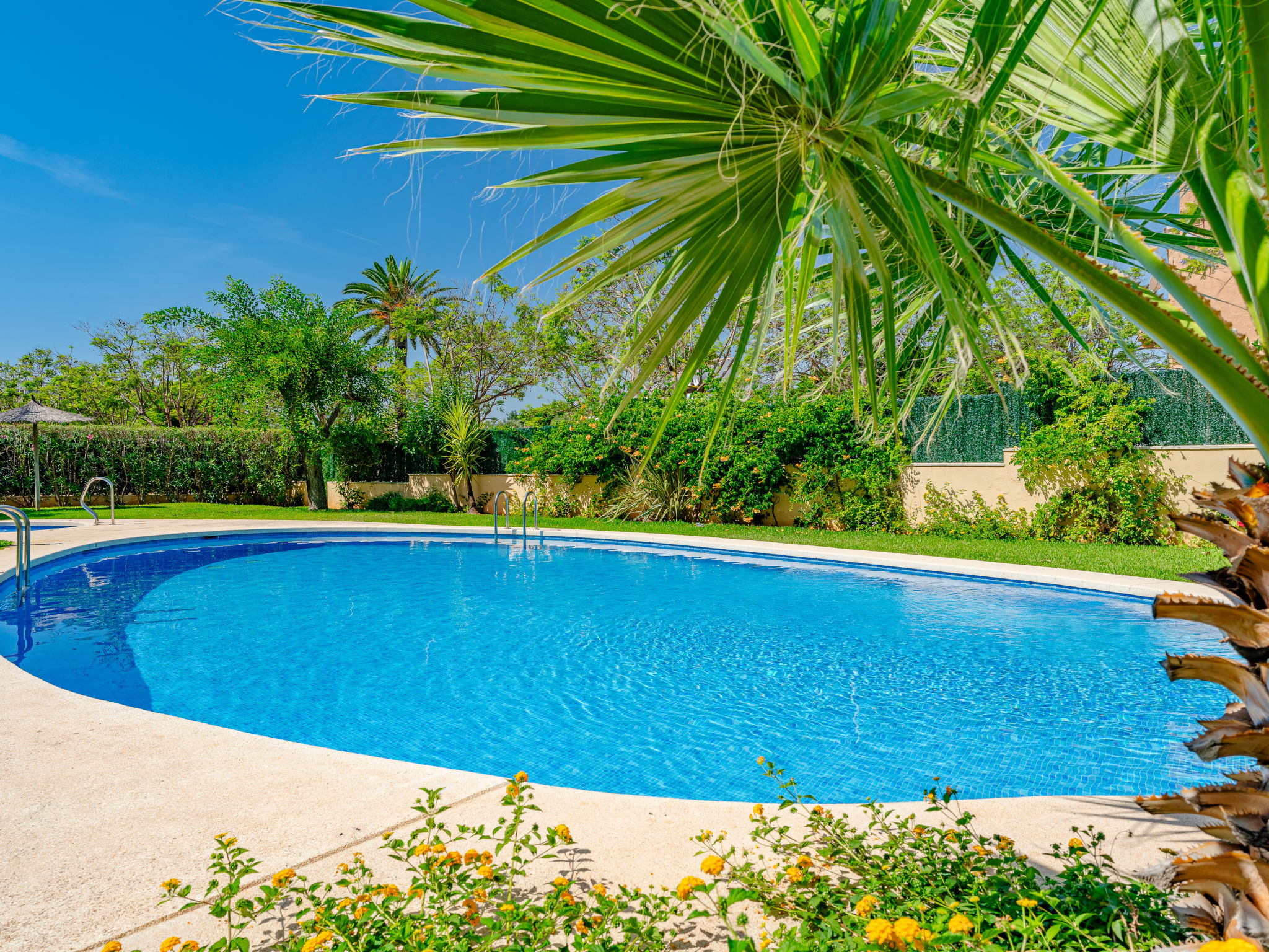 Jardines del Rio - Outside