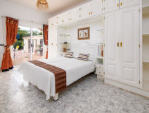 Villa Mamounia 2: Luxe strandvilla met verwarmd zwembad aan de Costa Blanca - thumbnail 4