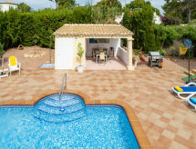 Villa Mamounia 2: Luxe strandvilla met verwarmd zwembad aan de Costa Blanca - thumbnail 5
