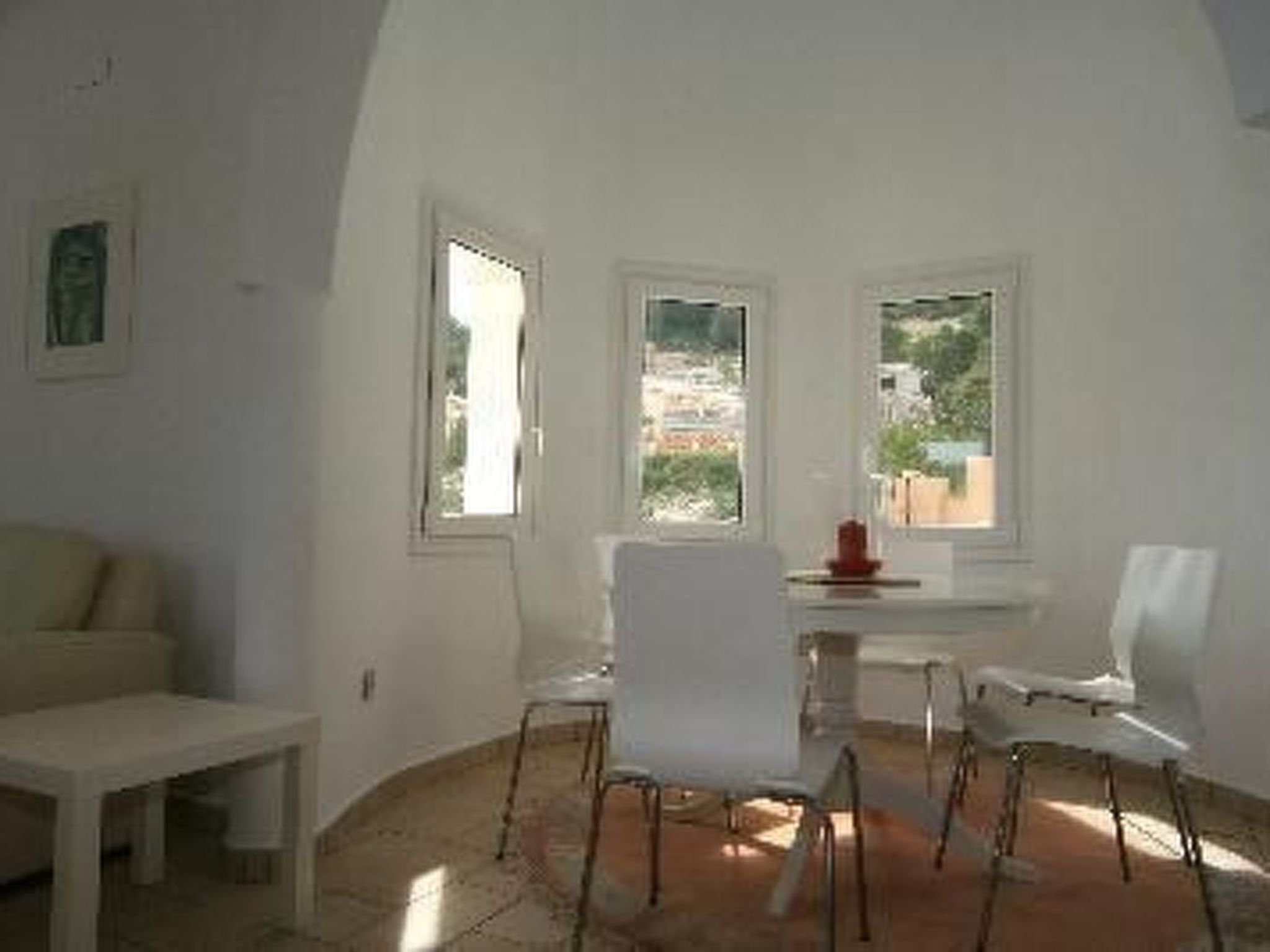 Villa Redonda I-Binnen