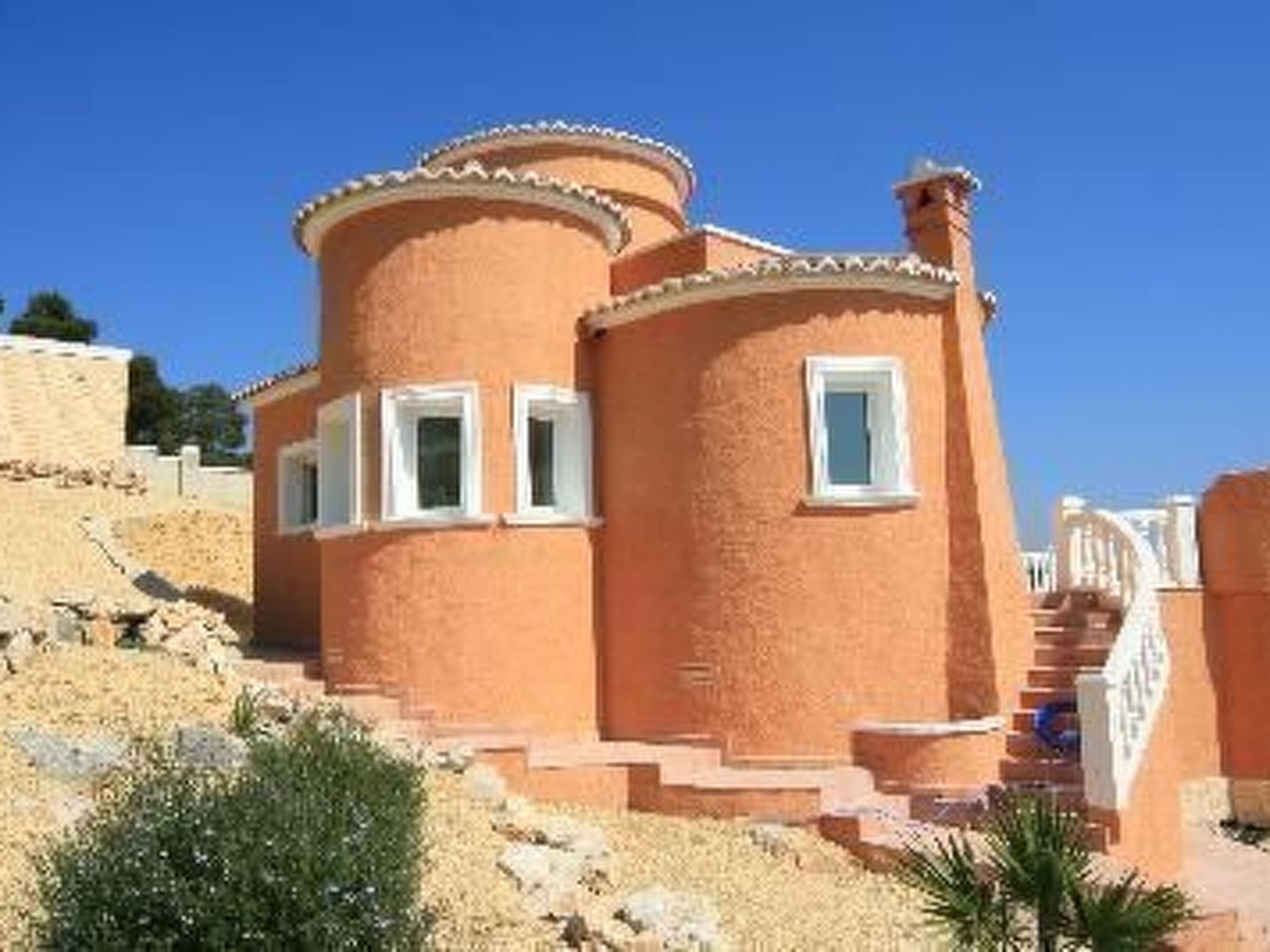 Villa Redonda I-Binnen