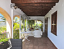 Maison Nostra