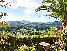 Maison Nostra