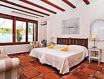 Maison Nostra