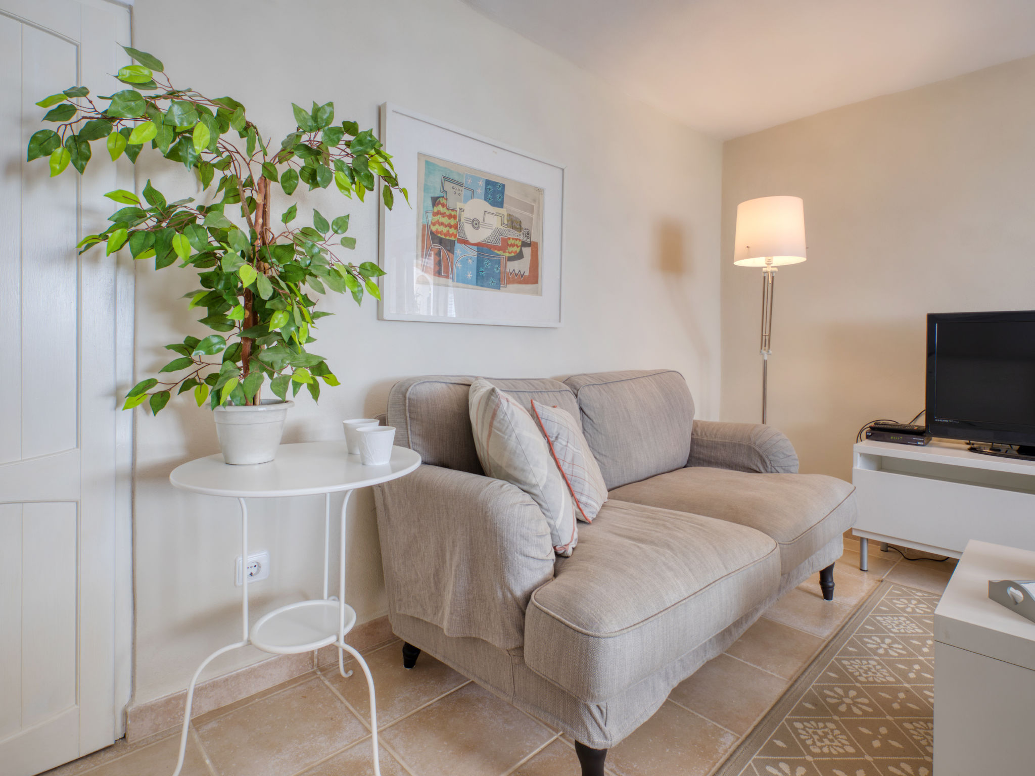 Photo of Petite Fleur