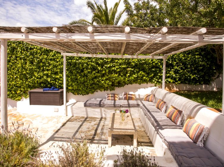Search and Stay destination Jávea, VC - Spain from AU$ 327. Villa El Camino