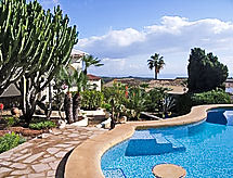 Vrijstaande villa met privézwembad en weids uitzicht in Cumbre del Sol - thumbnail 2
