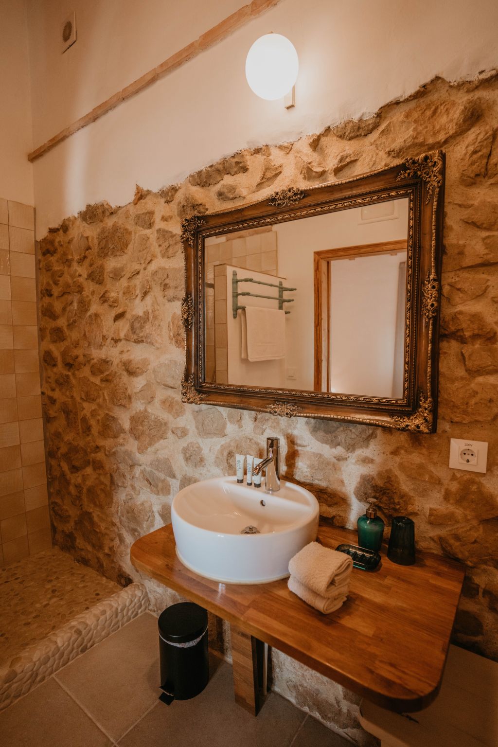 Leerstehendes Haus "Can Elisa"-Image-tags.info