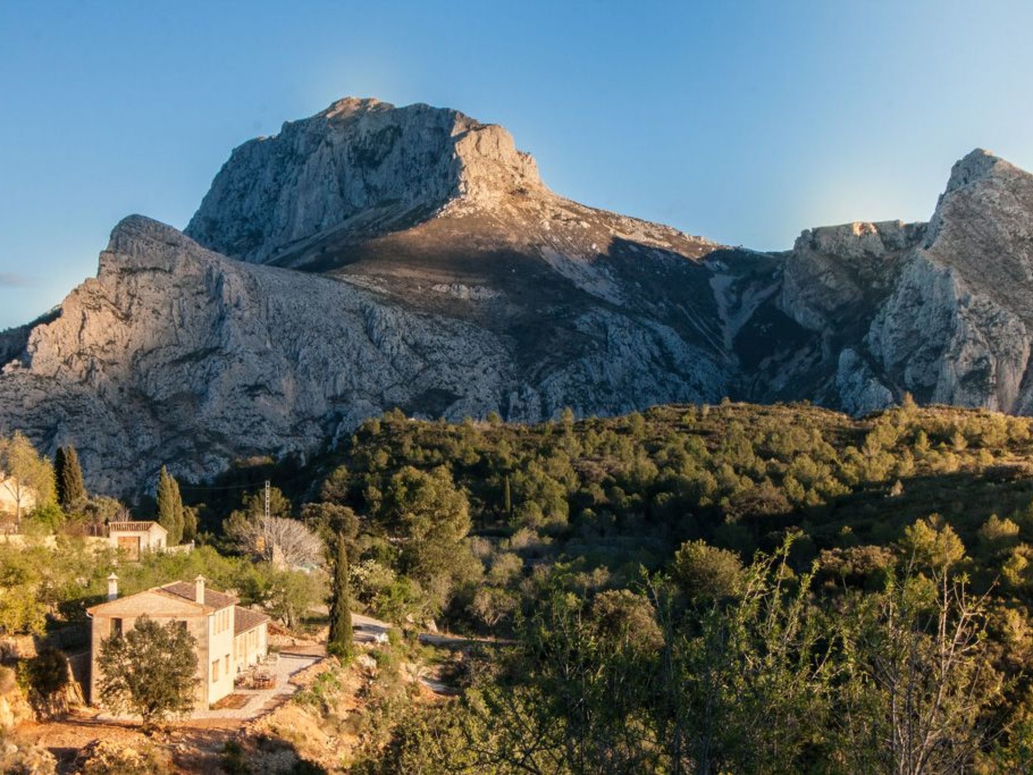 Leerstehendes Haus "Can Elisa"-Image-tags.info