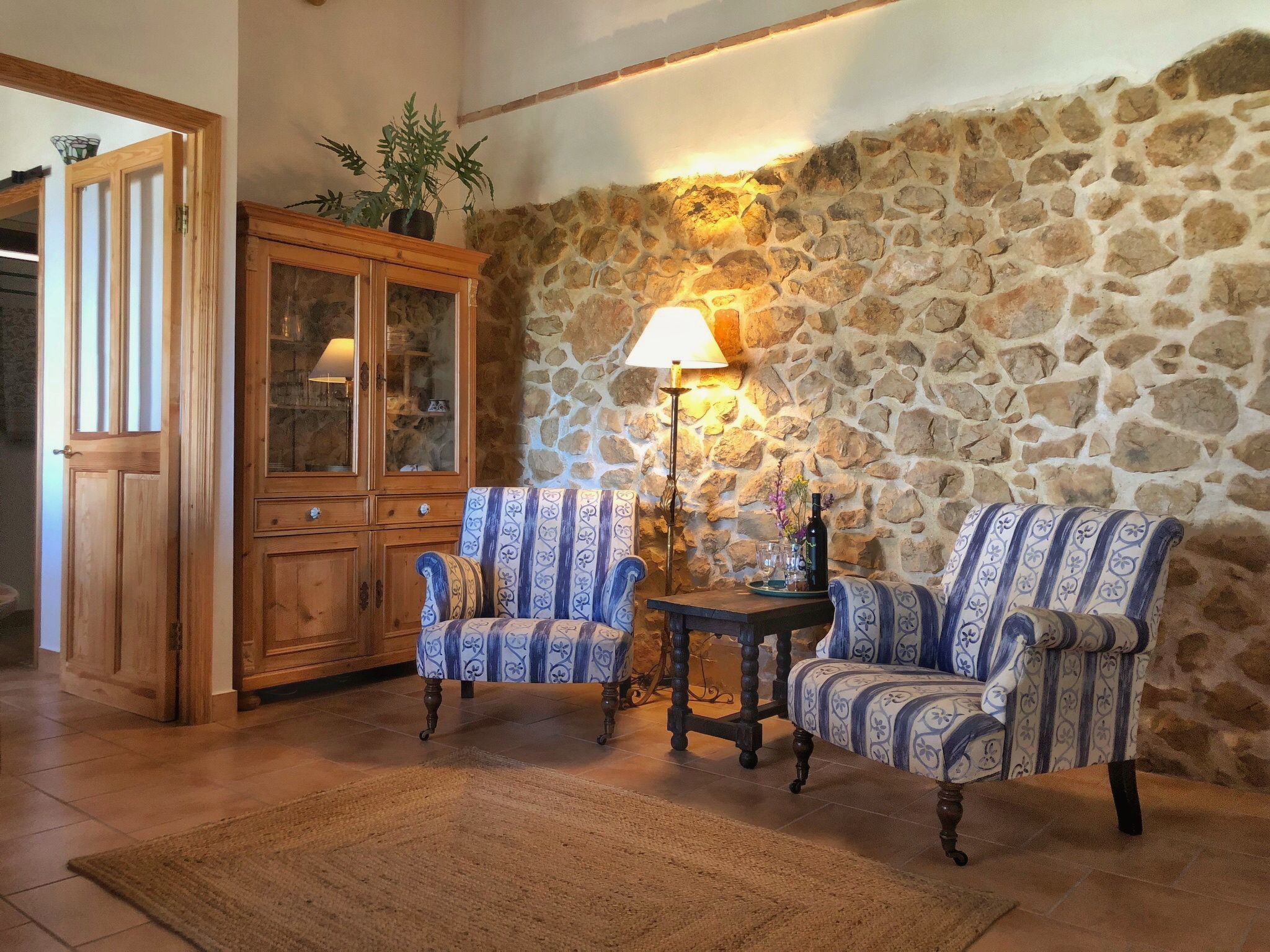 Leerstehendes Haus "Can Elisa"-Image-tags.info