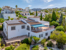 Villa Gran Vida: Luxe vrijstaande villa met verwarmd privézwembad nabij Pego - thumbnail 2