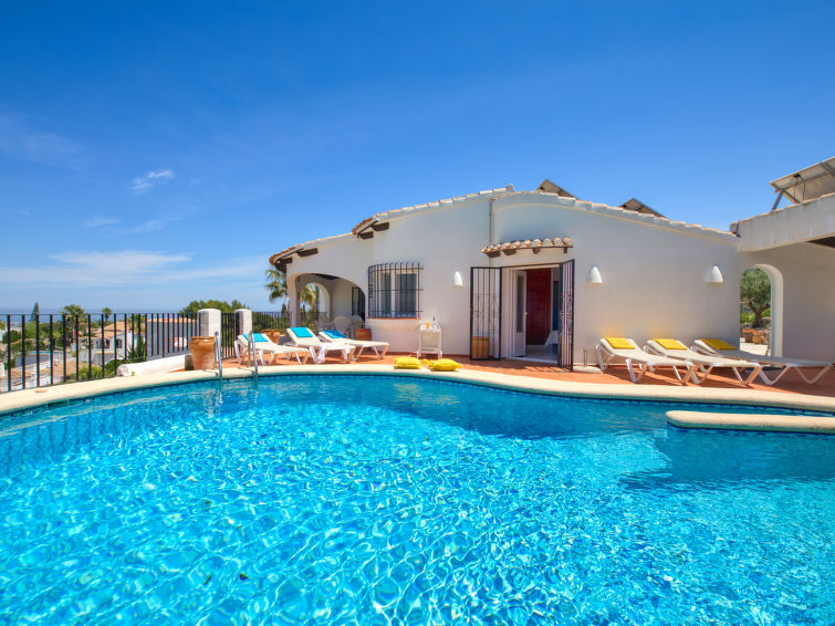 Villa met open haard en privézwembad in Pego in Pego