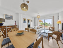 Luxe appartement met zwembad, sauna en zeezicht nabij Pego - thumbnail 4