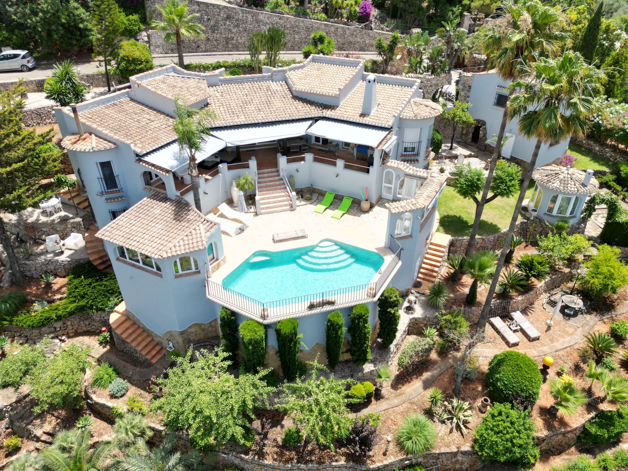 Finca mit Pool und Panoramablick in Monte Pego-Binnen