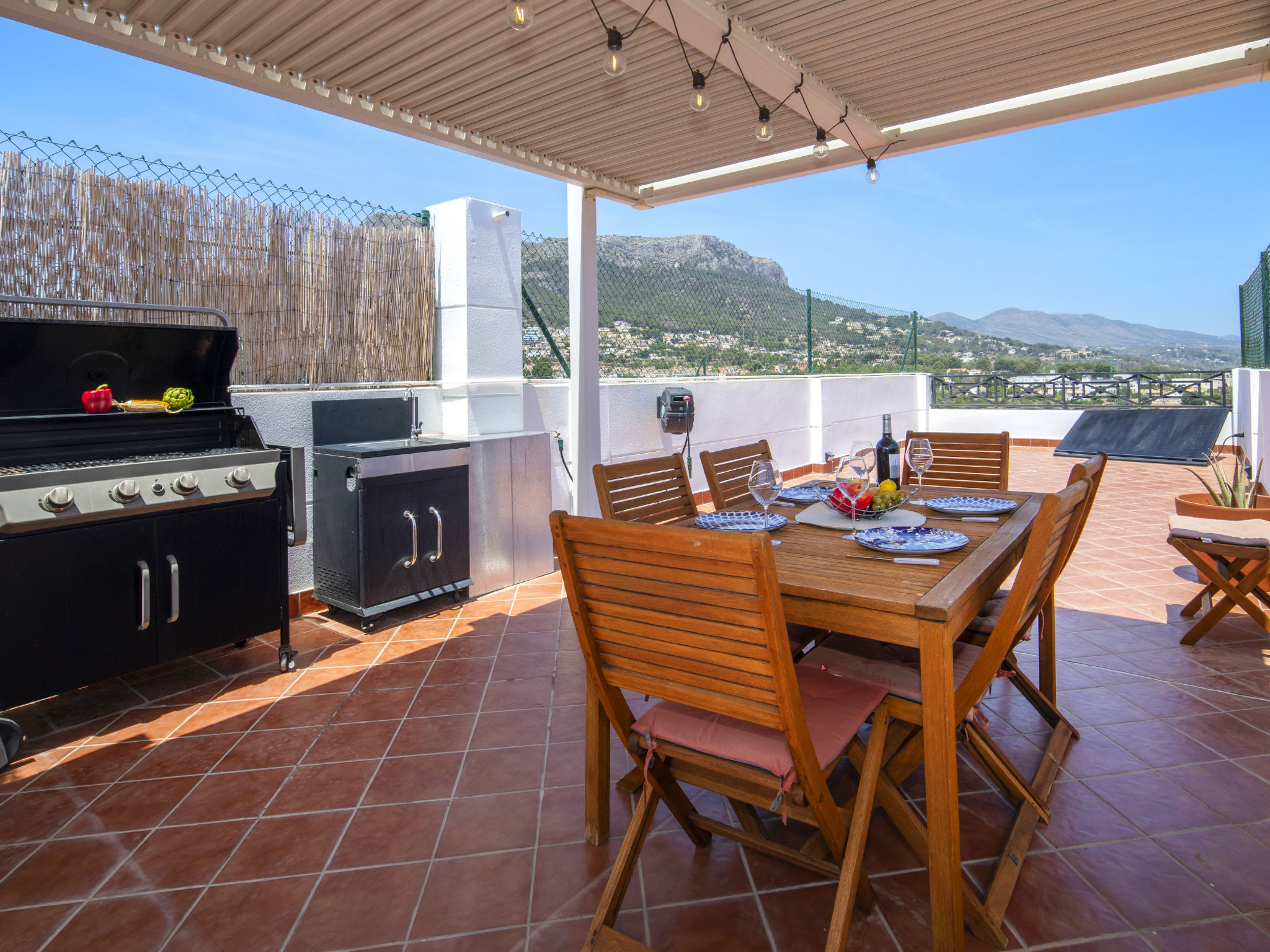 Calpe Bay 3-Inside