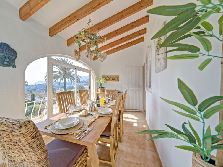 Search and Stay destination Calpe, VC - Spain from AU$ 392. Tenis Janka