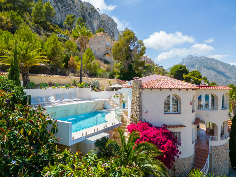 Privézwembad en zeezicht in vakantiehuis Roxas, Calpe in Calpe